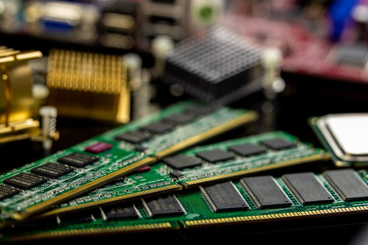 South Korea's Exports Top $120 Billion in a Single Month for the First Time as Chips Pass $60 Billion