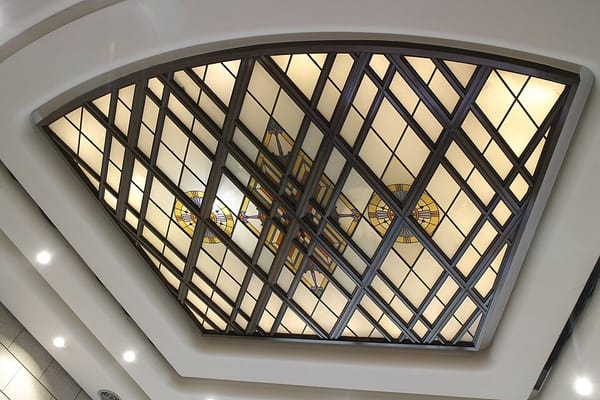 Japan's Central Bank Holds Rates Steady as Yen Weakens Past 160 Mark